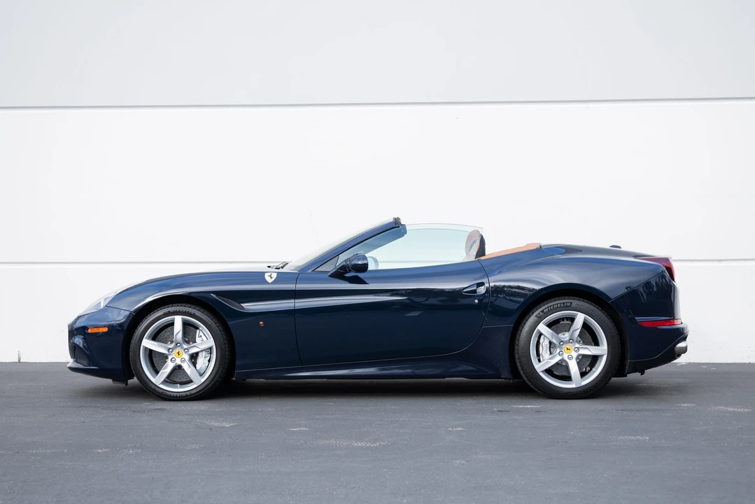 2016 Ferrari California T - Image 15 of 31