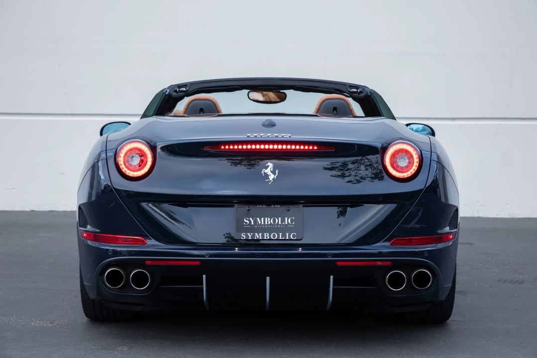 2016 Ferrari California T - Image 10 of 31