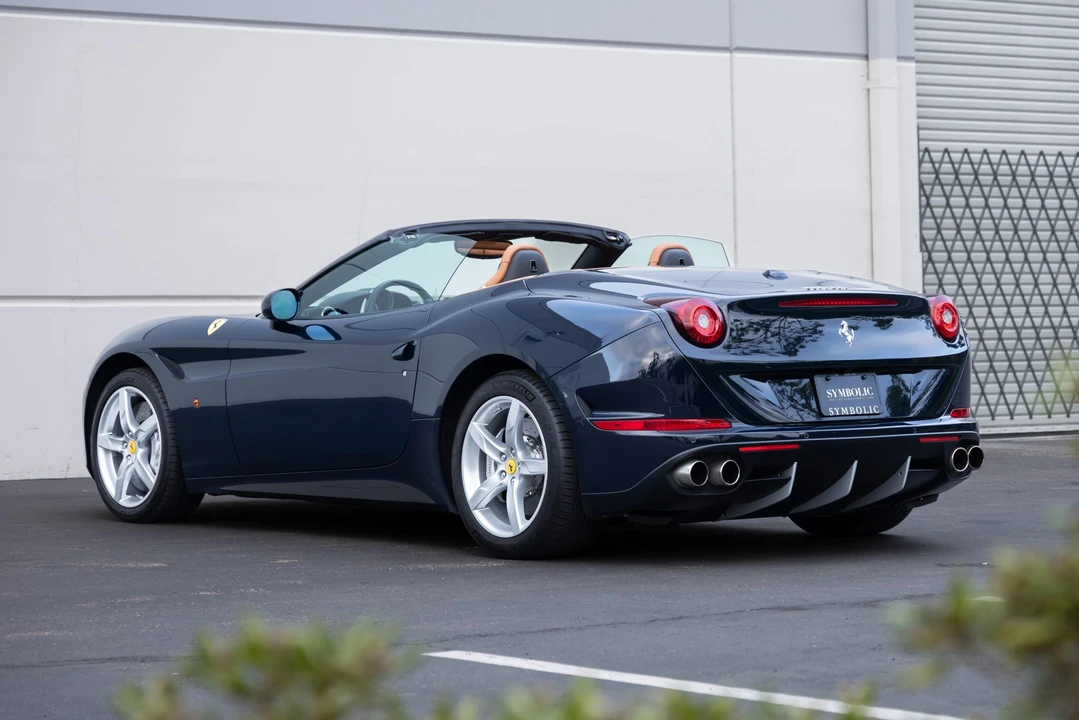 2016 Ferrari California T - Image 13 of 31