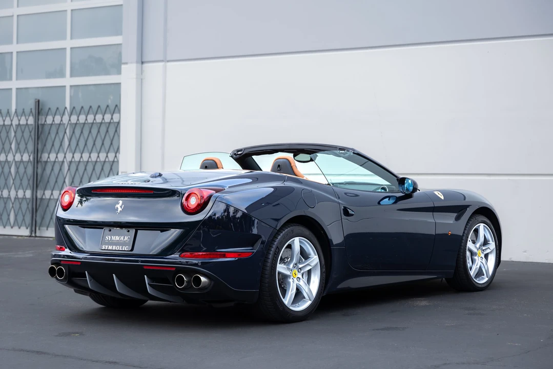 2016 Ferrari California T - Image 7 of 31
