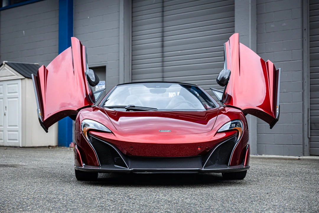 2016 McLaren 675LT Spider - Image 15 of 31
