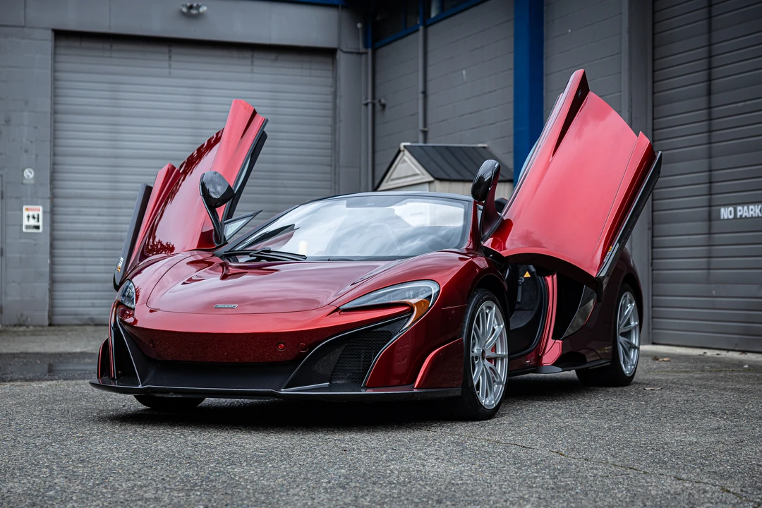 2016 McLaren 675LT Spider - Image 16 of 31