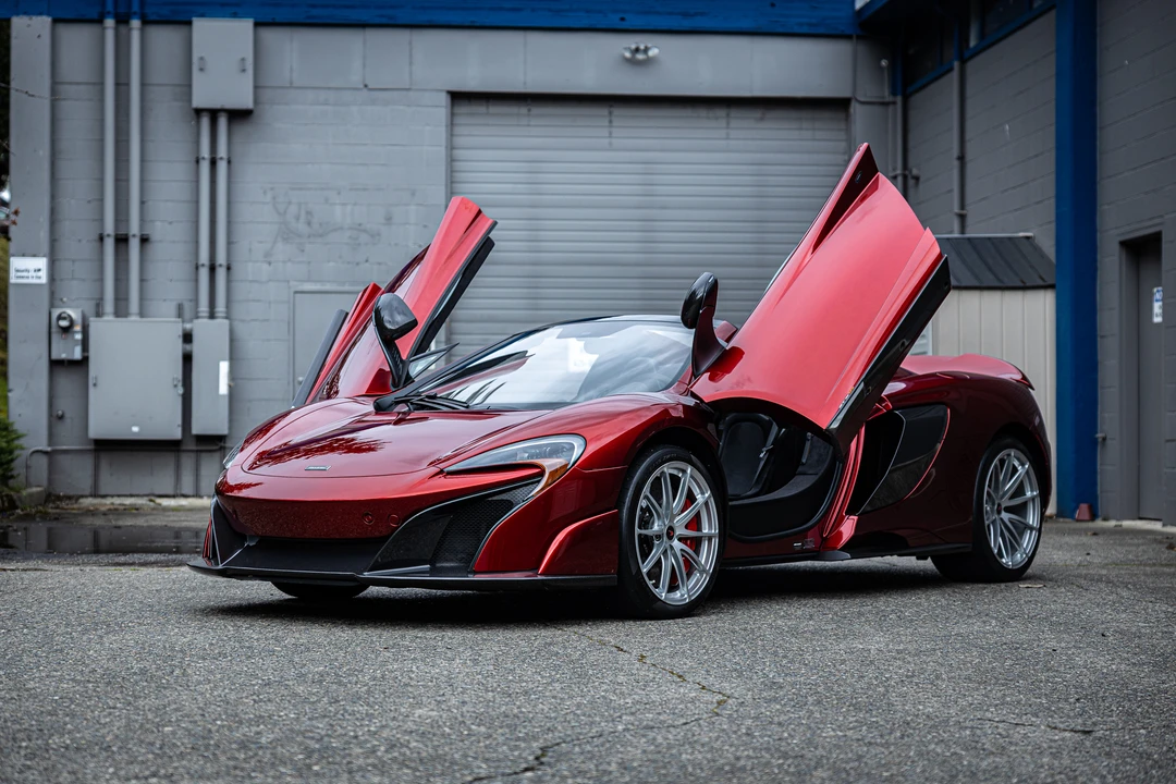 2016 McLaren 675LT Spider - Image 17 of 31