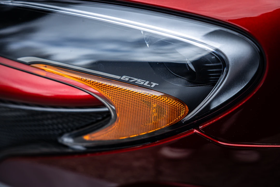 2016 McLaren 675LT Spider - Image 29 of 31