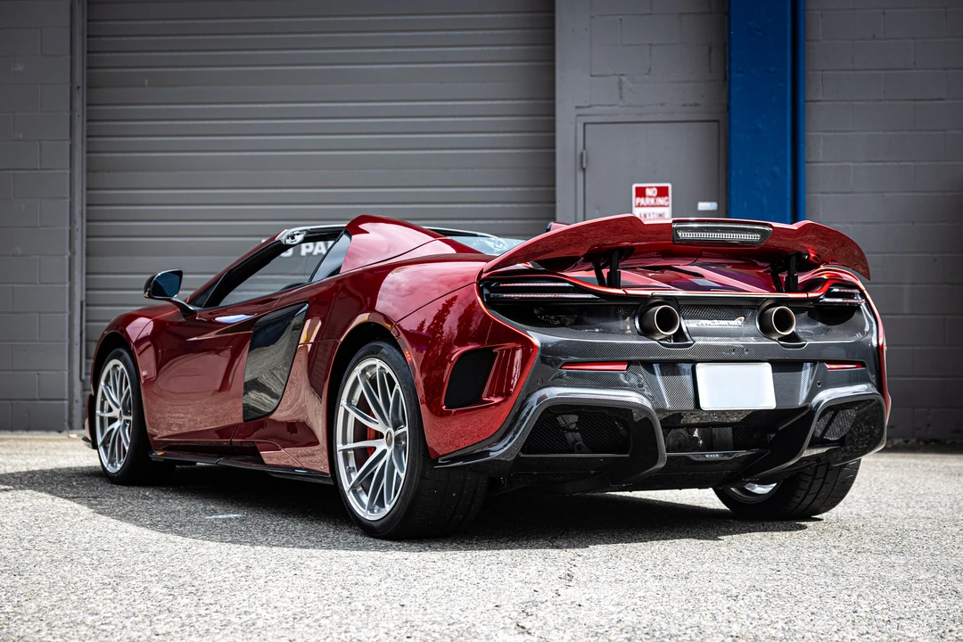 2016 McLaren 675LT Spider - Image 8 of 31