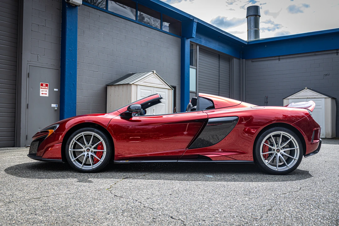 2016 McLaren 675LT Spider - Image 9 of 31