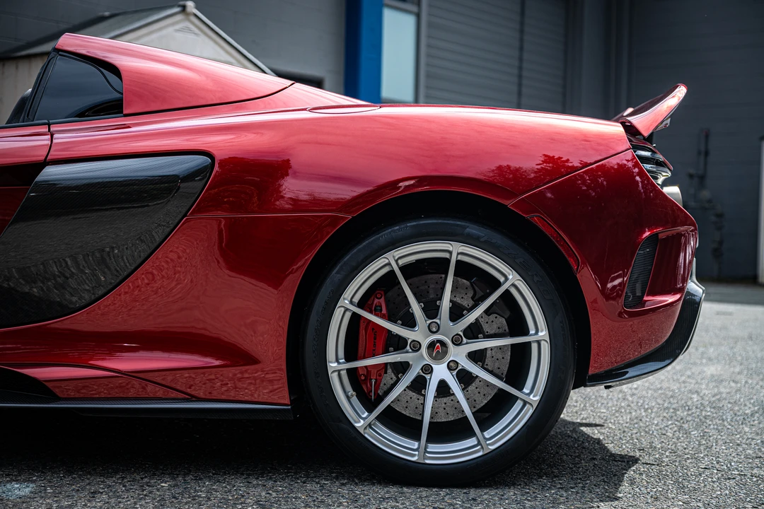 2016 McLaren 675LT Spider - Image 20 of 31