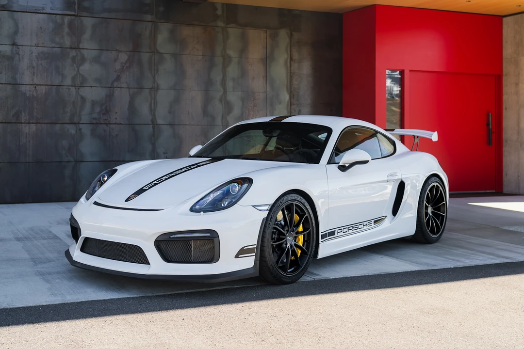 2016 Porsche 981 Cayman GT4 - Image 11 of 31