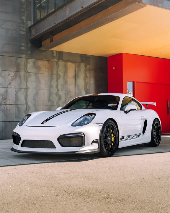 2016 Porsche 981 Cayman GT4 - Image 7 of 31