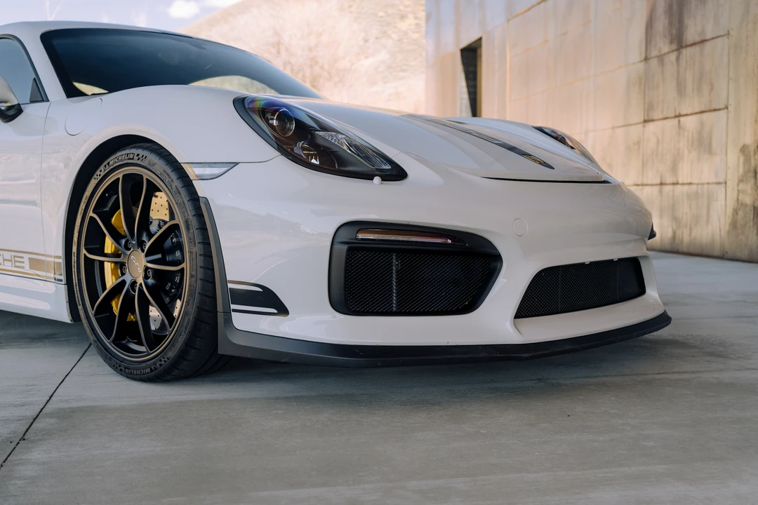 2016 Porsche 981 Cayman GT4 - Image 26 of 31