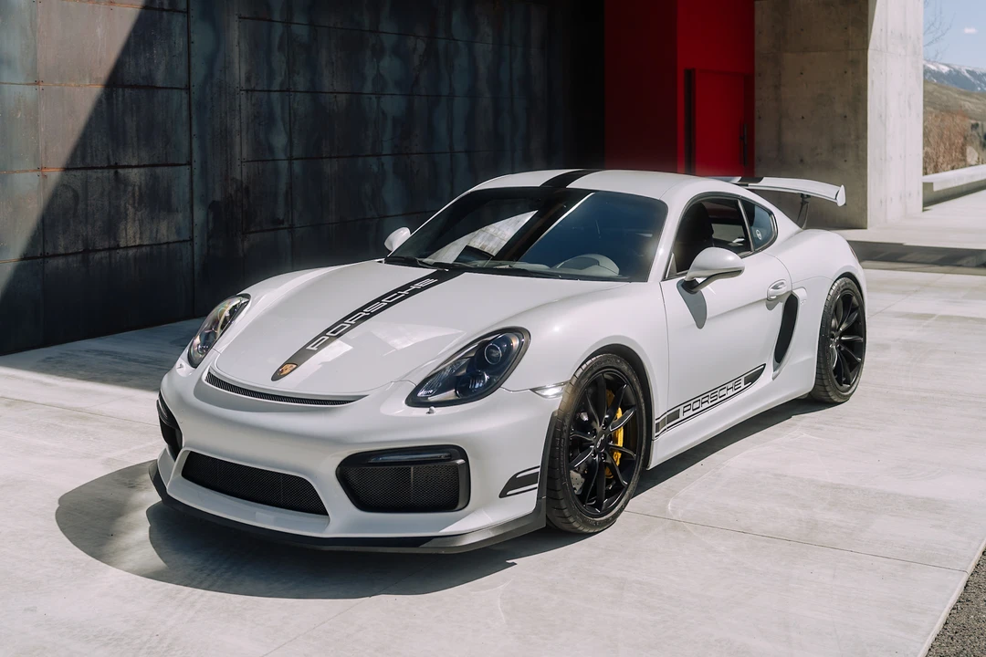 2016 Porsche 981 Cayman GT4 - Image 23 of 31