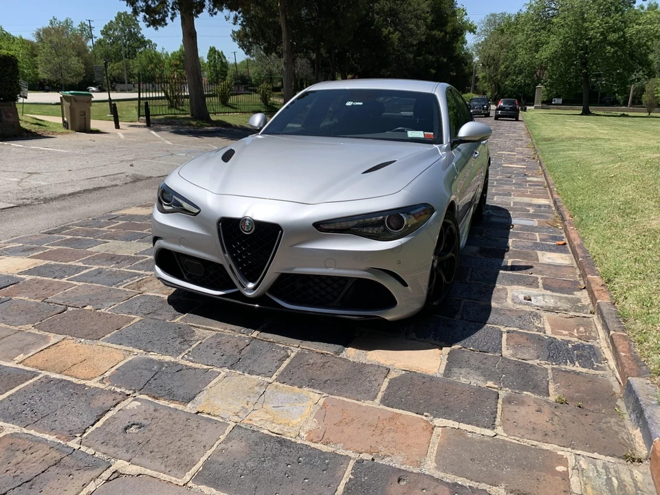 2017 Alfa Romeo Giulia Quadrifoglio - Image 3 of 31