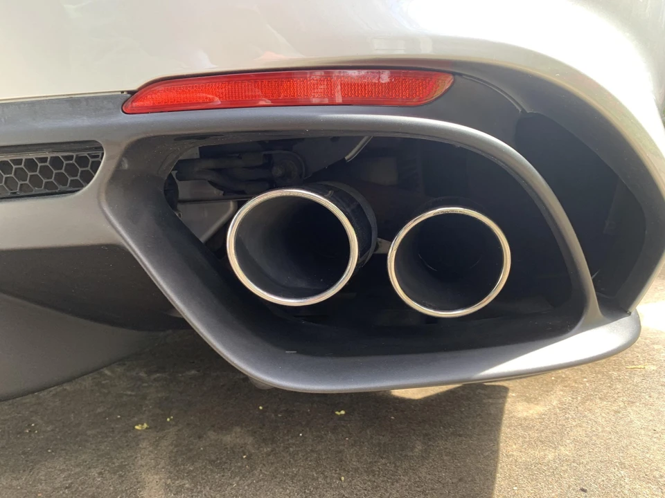 2017 Alfa Romeo Giulia Quadrifoglio - Image 25 of 31