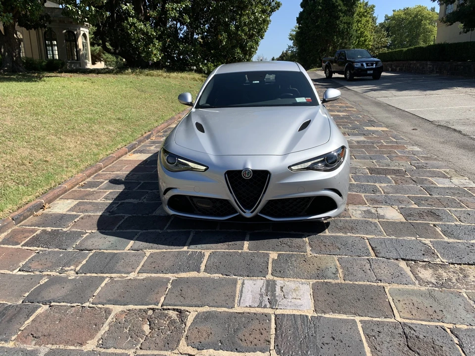 2017 Alfa Romeo Giulia Quadrifoglio - Image 4 of 31