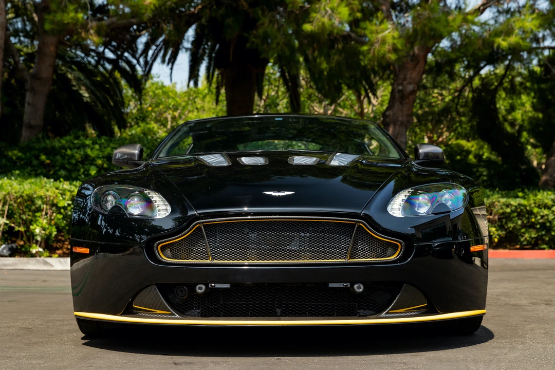 2017 Aston Martin V12 Vantage (2010-2018) - Image 7 of 31