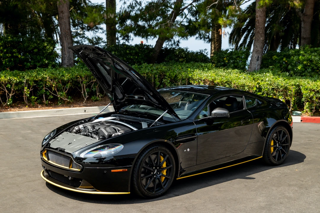 2017 Aston Martin V12 Vantage (2010-2018) - Image 20 of 31