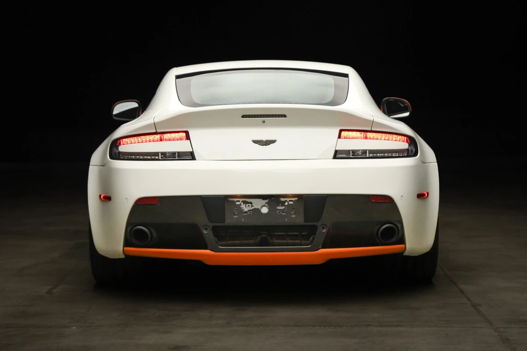 2017 Aston Martin V12 Vantage (2010-2018) - Image 21 of 31