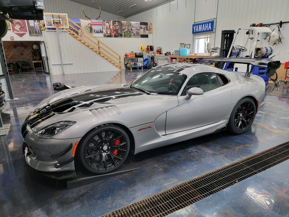 2017 Dodge Viper ACR 5th Gen - Image 2 of 31