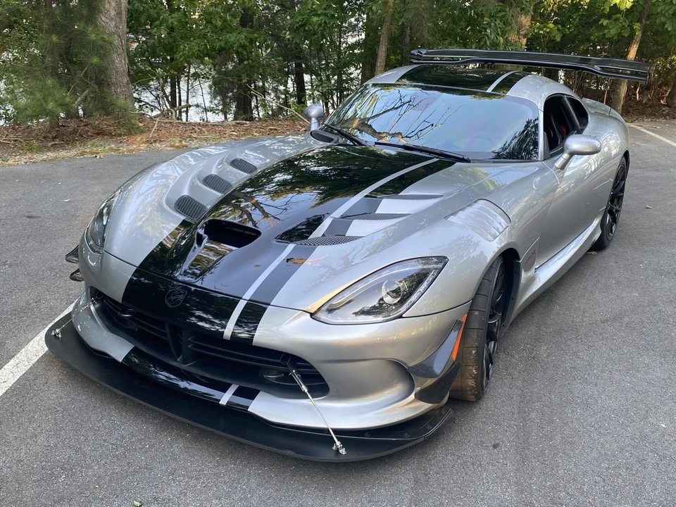 2017 Dodge Viper ACR 5th Gen - Image 3 of 31