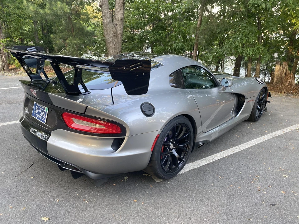 2017 Dodge Viper ACR 5th Gen - Image 16 of 31