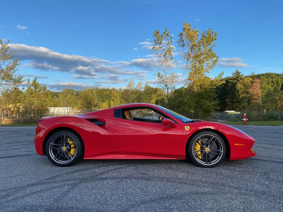 2017 Ferrari 488 Spider - Image 20 of 31
