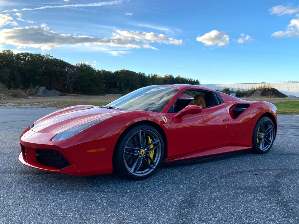 2017 Ferrari 488 Spider - Image 6 of 31
