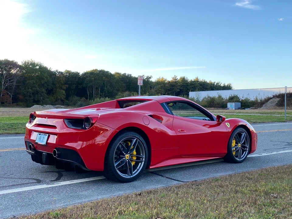 2017 Ferrari 488 Spider - Image 18 of 31