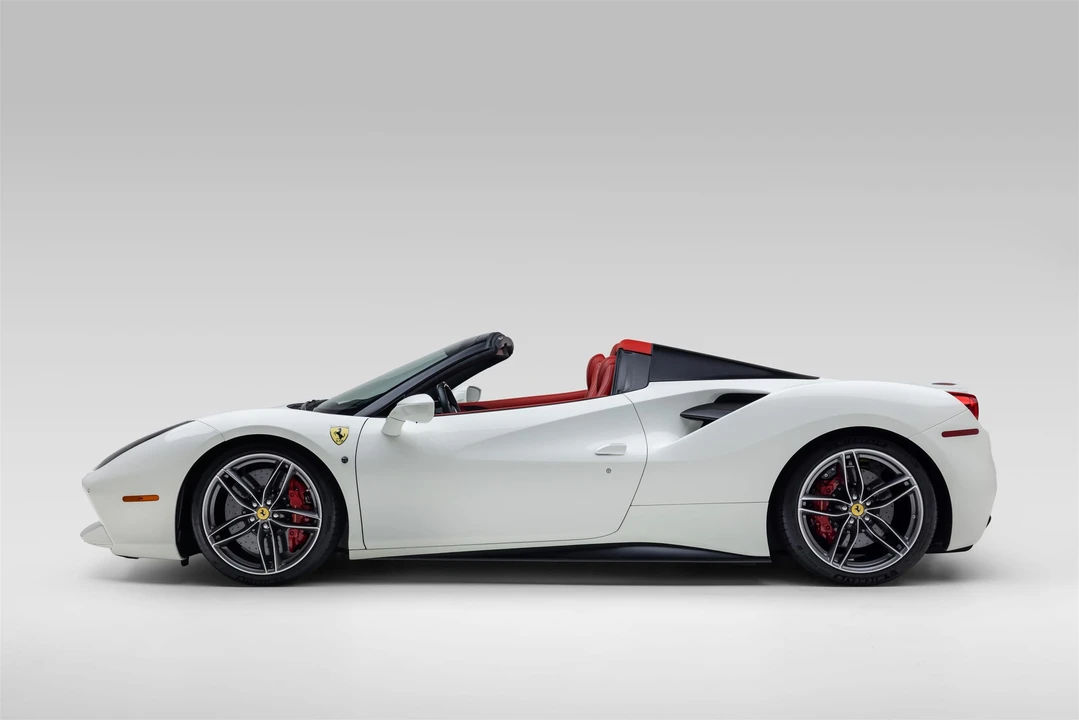 2017 Ferrari 488 Spider - Image 16 of 31