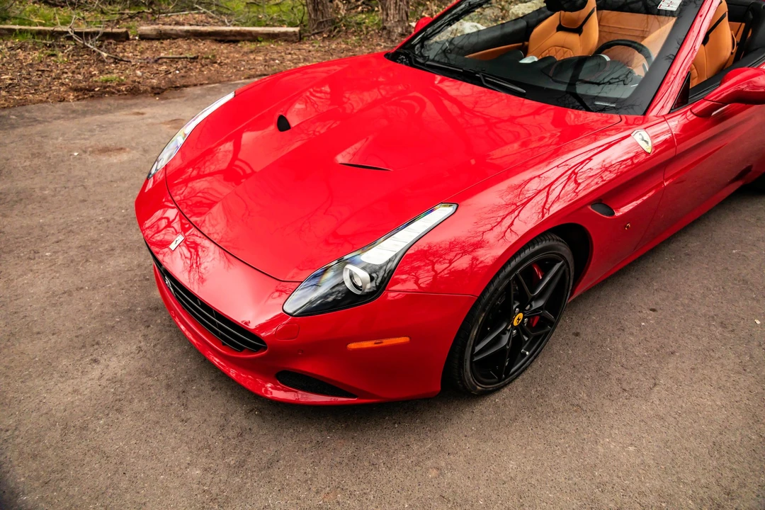 2017 Ferrari California T - Image 15 of 31