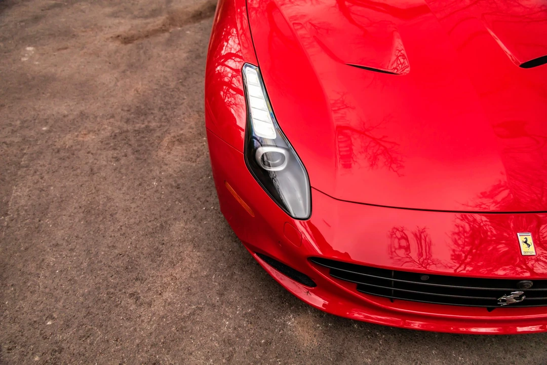 2017 Ferrari California T - Image 28 of 31