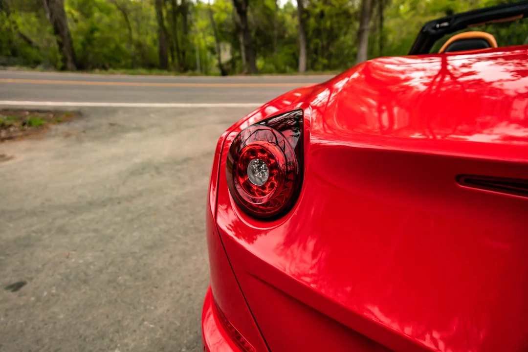 2017 Ferrari California T - Image 22 of 31