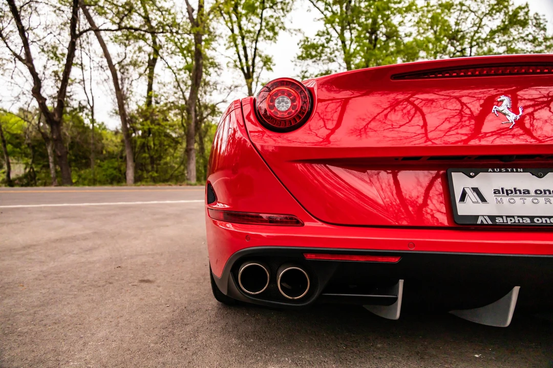 2017 Ferrari California T - Image 20 of 31