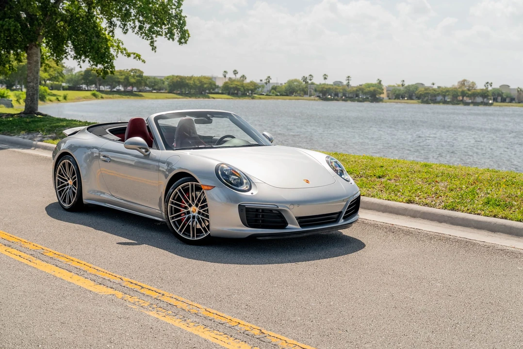 2017 Porsche 991 Carrera 4S - Image 15 of 31