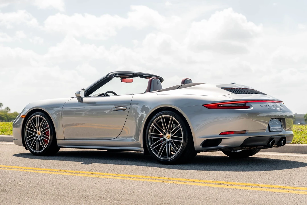 2017 Porsche 991 Carrera 4S - Image 4 of 31
