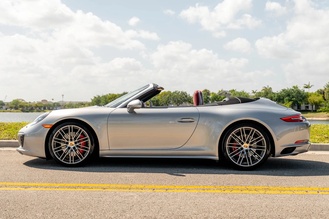 2017 Porsche 991 Carrera 4S - Image 3 of 31