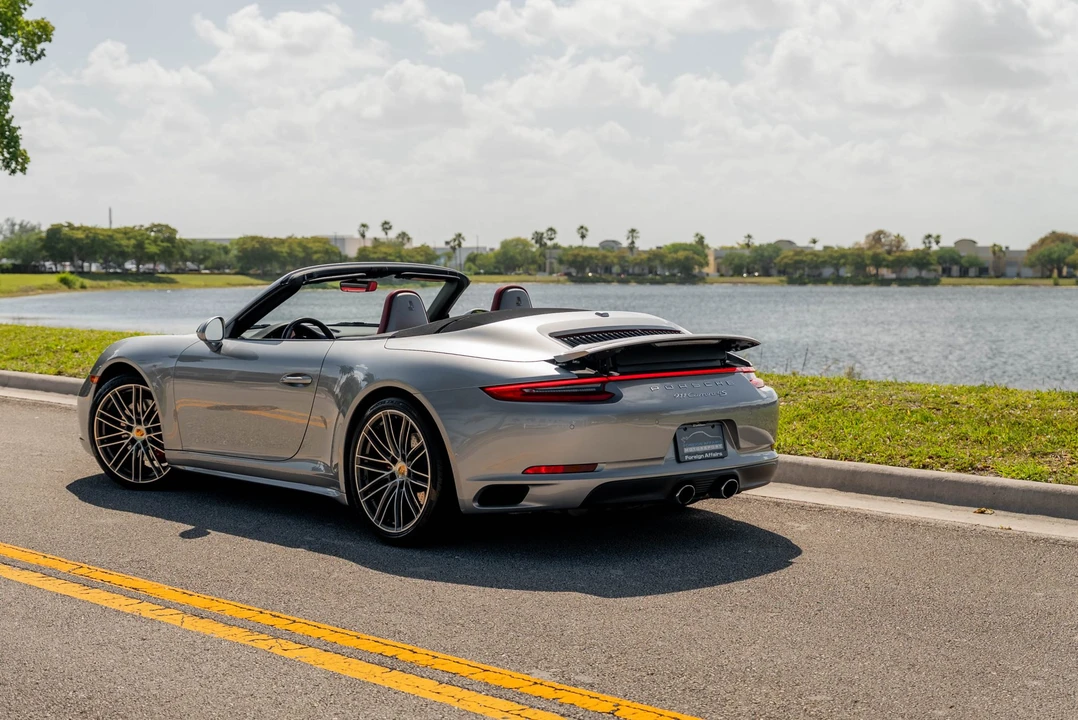 2017 Porsche 991 Carrera 4S - Image 6 of 31