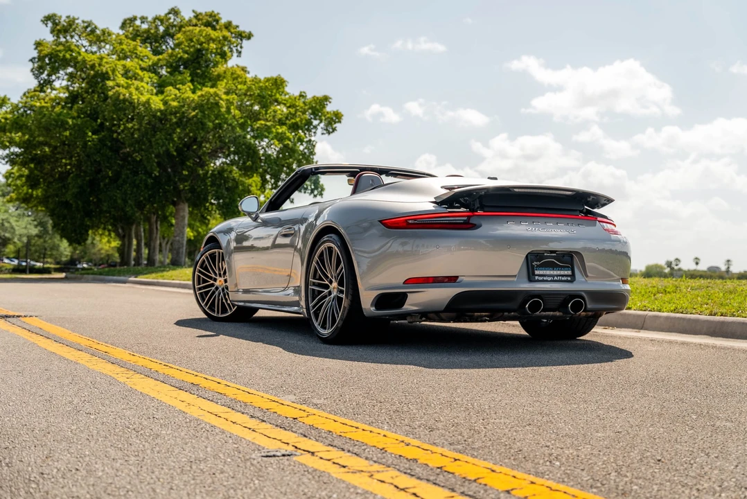 2017 Porsche 991 Carrera 4S - Image 7 of 31