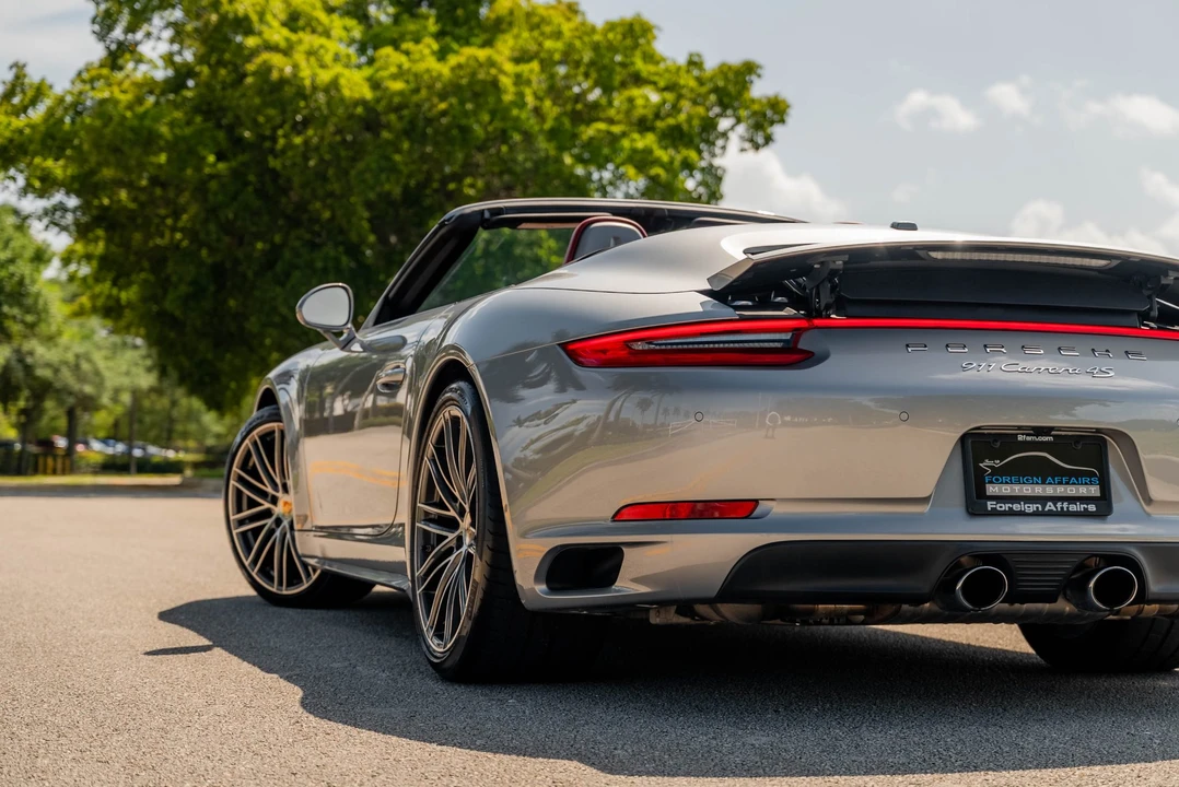 2017 Porsche 991 Carrera 4S - Image 21 of 31