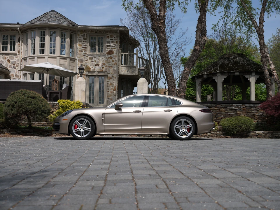 2017 Porsche 971 Panamera Turbo - Image 14 of 31