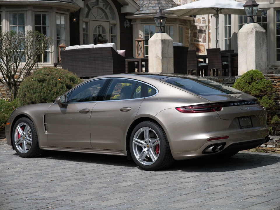 2017 Porsche 971 Panamera Turbo - Image 18 of 31