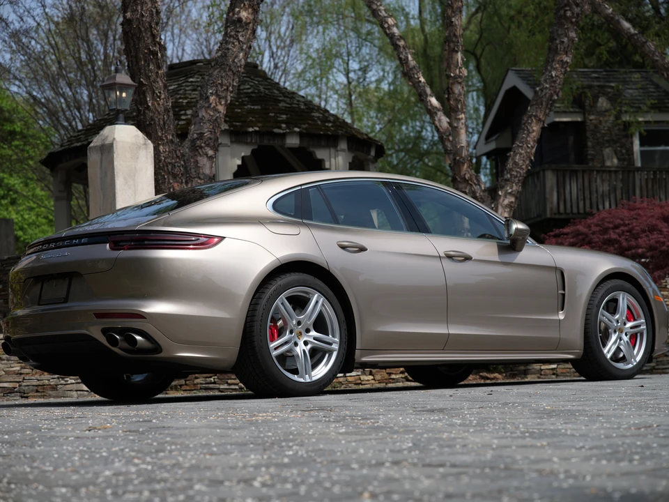 2017 Porsche 971 Panamera Turbo - Image 25 of 31