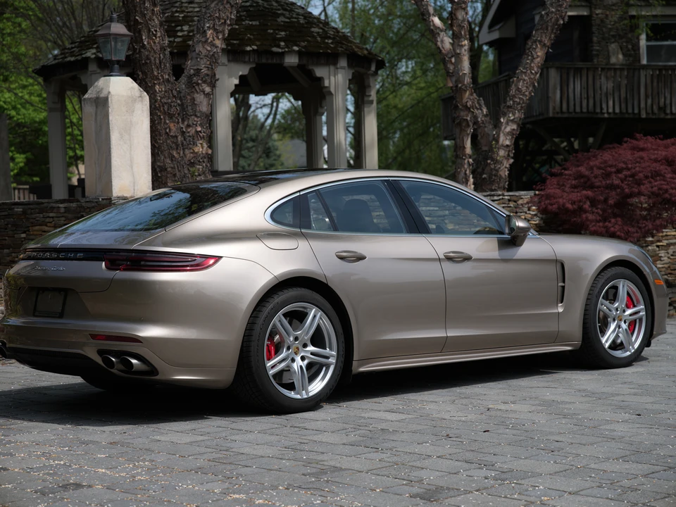 2017 Porsche 971 Panamera Turbo - Image 28 of 31