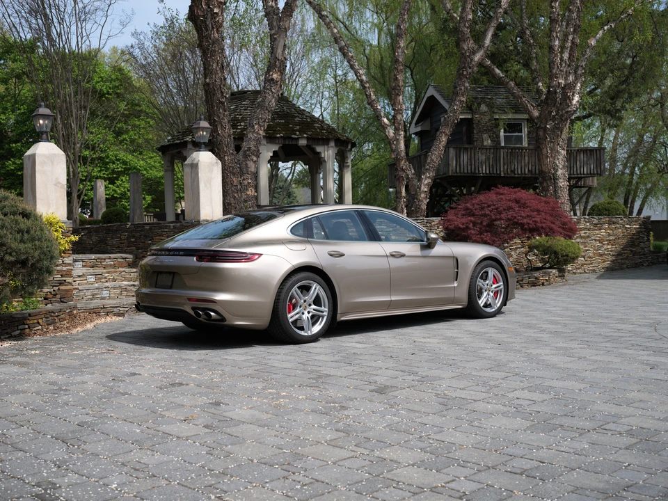 2017 Porsche 971 Panamera Turbo - Image 30 of 31