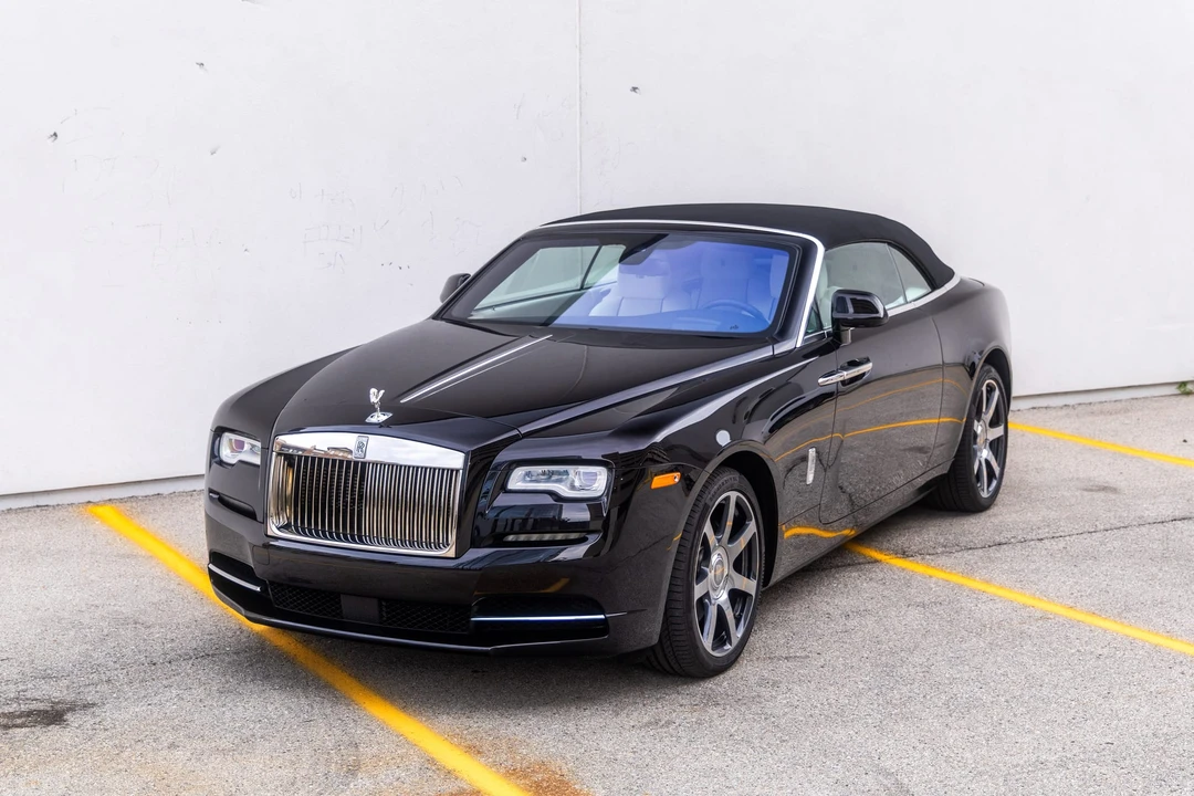2017 Rolls-Royce Dawn - Image 14 of 31