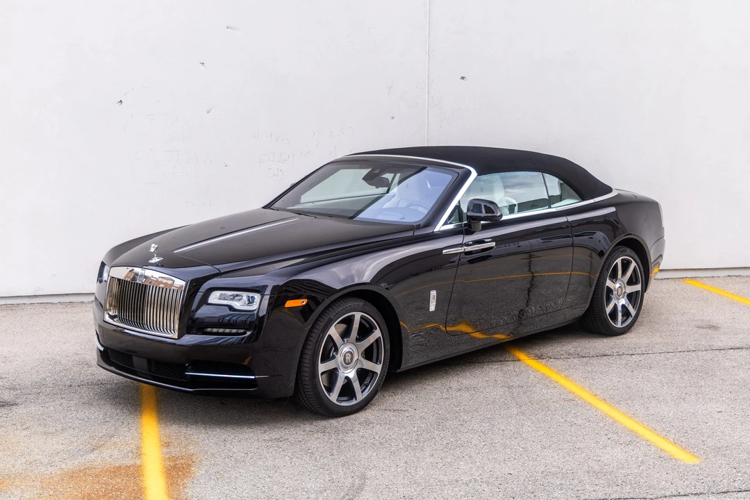 2017 Rolls-Royce Dawn - Image 13 of 31