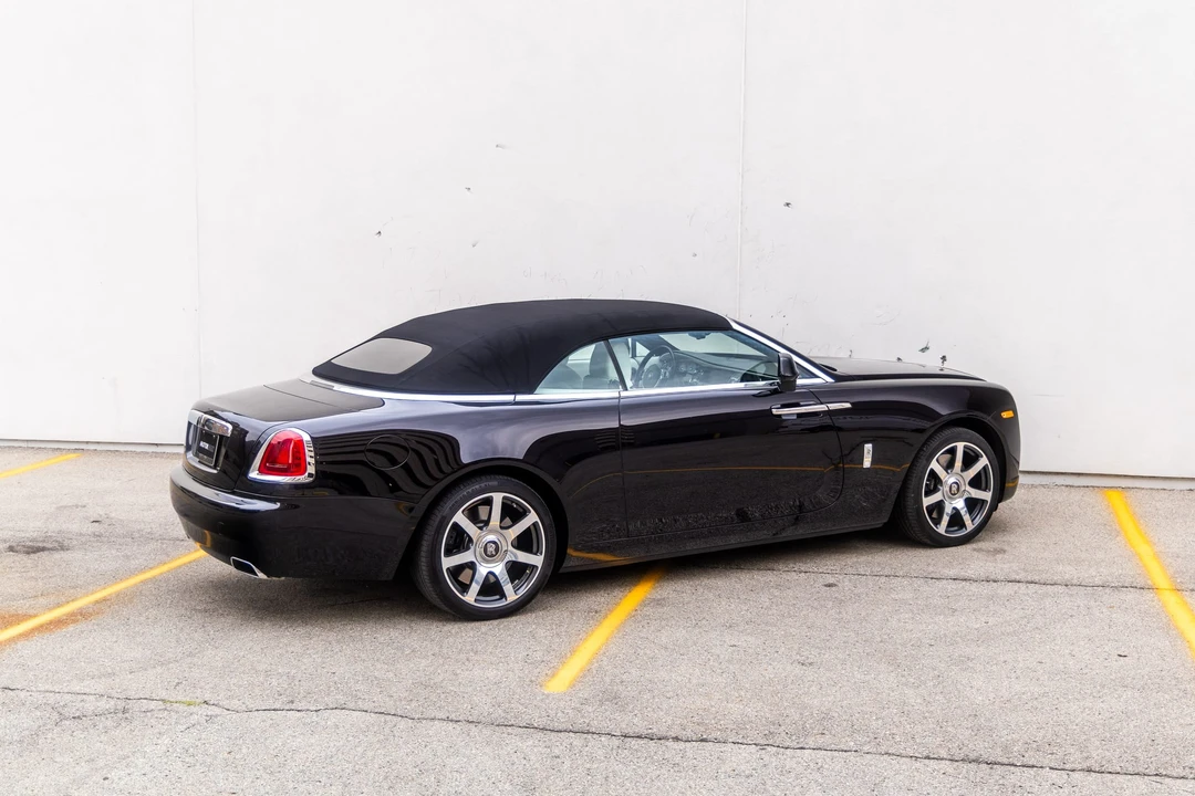 2017 Rolls-Royce Dawn - Image 26 of 31
