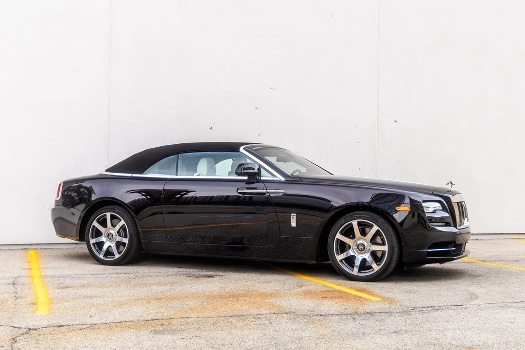 2017 Rolls-Royce Dawn - Image 23 of 31