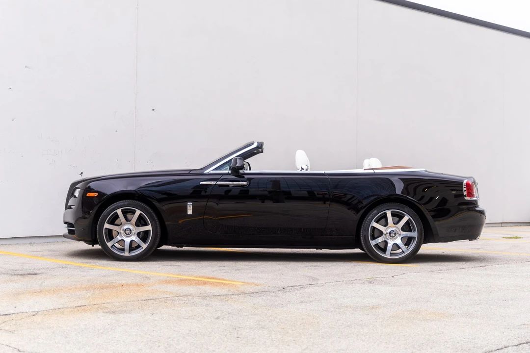 2017 Rolls-Royce Dawn - Image 11 of 31