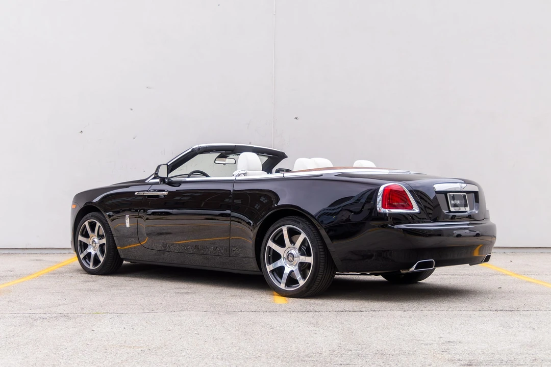 2017 Rolls-Royce Dawn - Image 9 of 31
