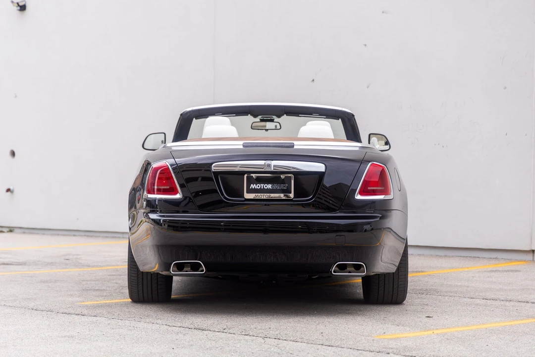 2017 Rolls-Royce Dawn - Image 7 of 31
